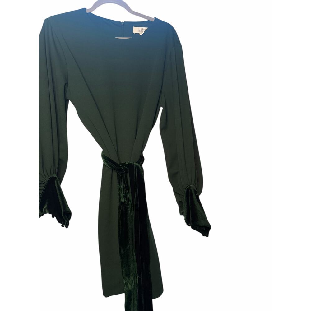 Belle Badgley Mischka Green Dress with Velvet Cuffs and Belt - Size 12 - Picture 3 of 14